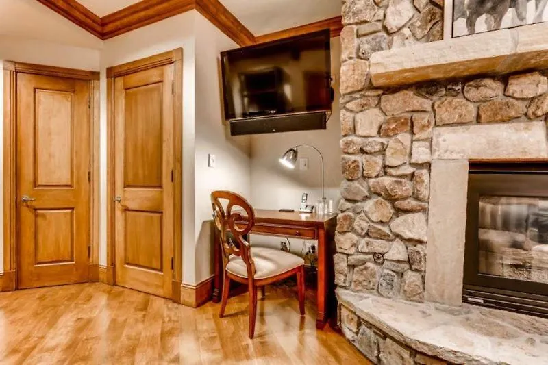 Mccoy Peak 201 By East West Hospitality Apartment *