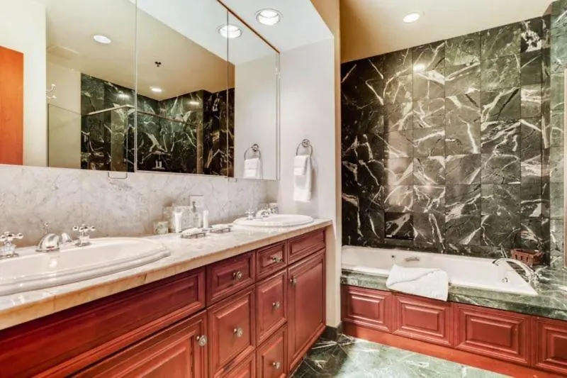 Mccoy Peak 202 By East West Hospitality Apartment *
