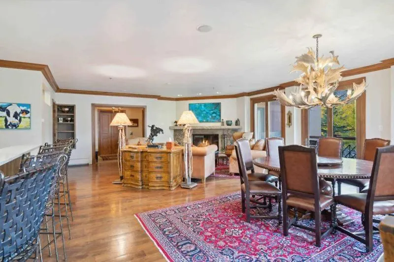 Mccoy Peak 204 By East West Hospitality Apartment