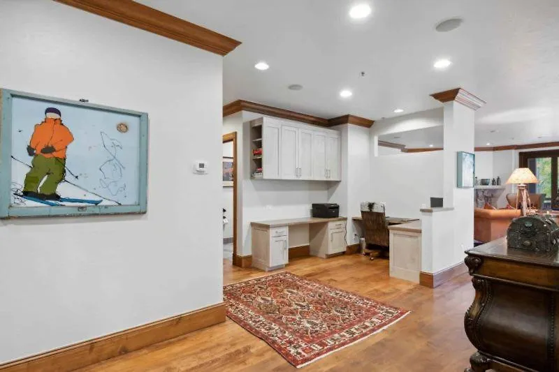 Mccoy Peak 204 By East West Hospitality Apartment