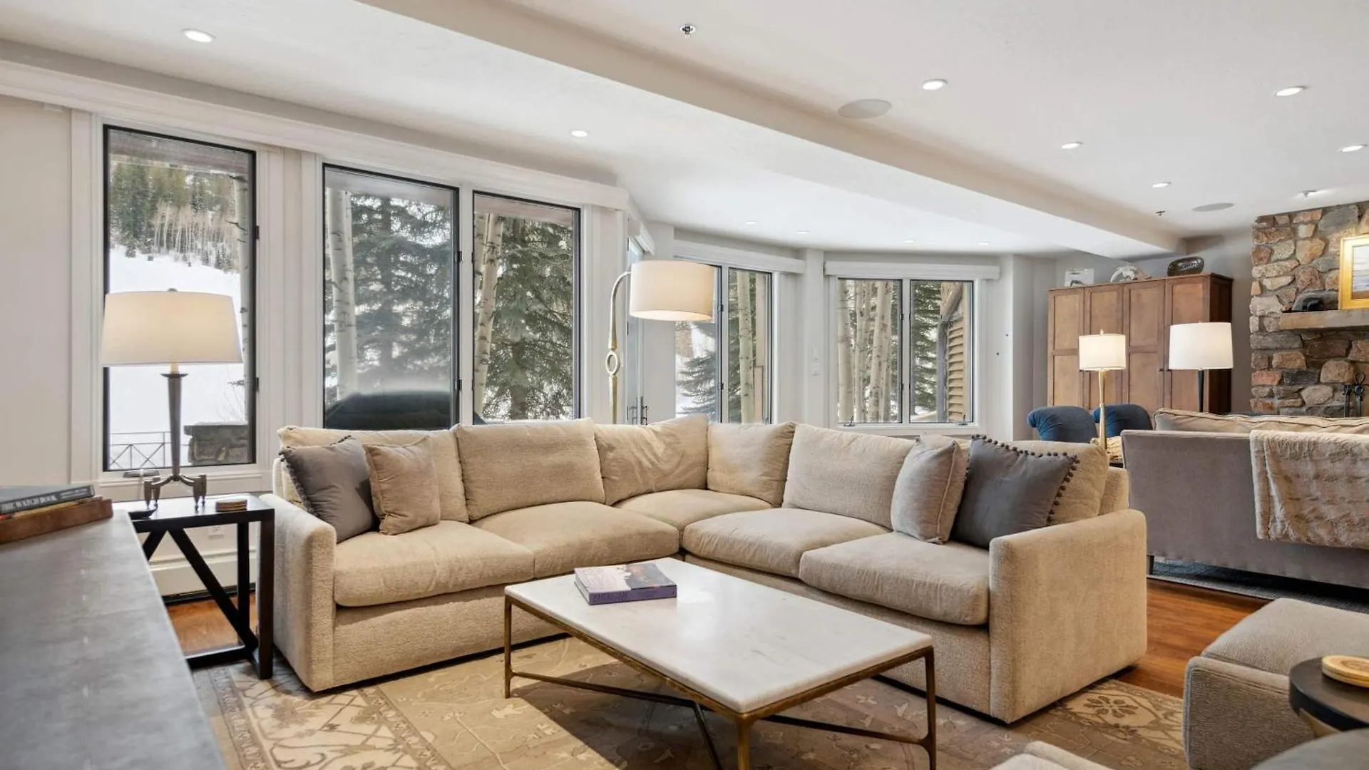 Apartment Mccoy Peak 303 By East West Hospitality *