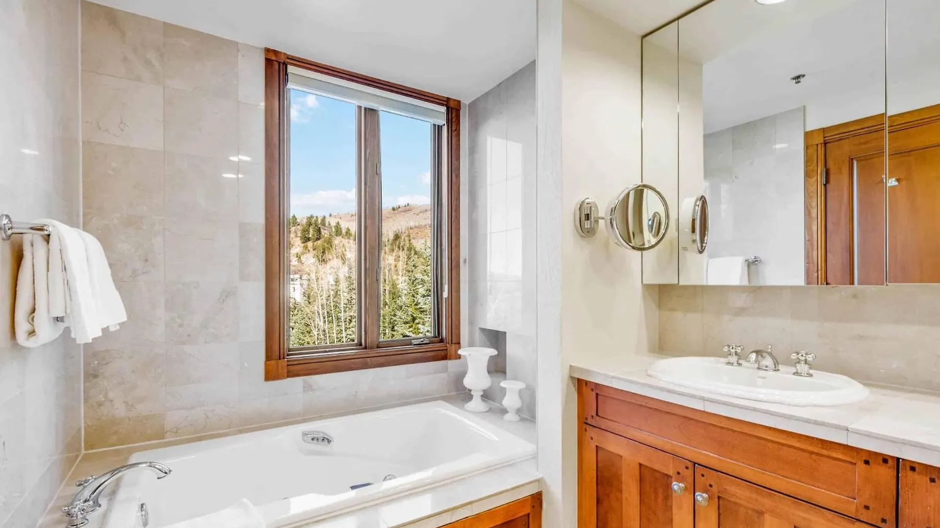Mccoy Peak 402 By East West Hospitality * Beaver Creek