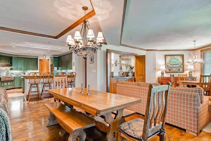 Apartment Mccoy Peak 101 By East West Hospitality Beaver Creek