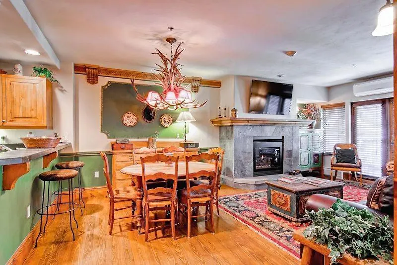 Market Square 201 By East West Hospitality Apartment