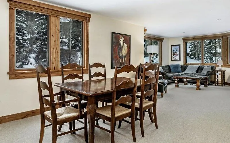 Kiva 335 By East West Hospitality Apartment