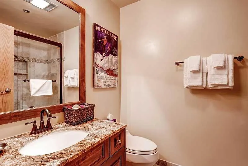 Kiva 336 By East West Hospitality *