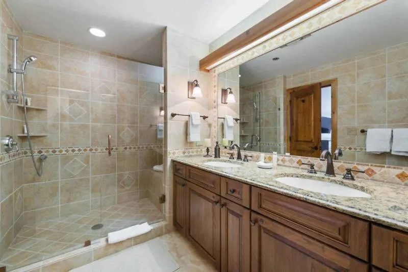 Kiva 436 By East West Hospitality * Beaver Creek