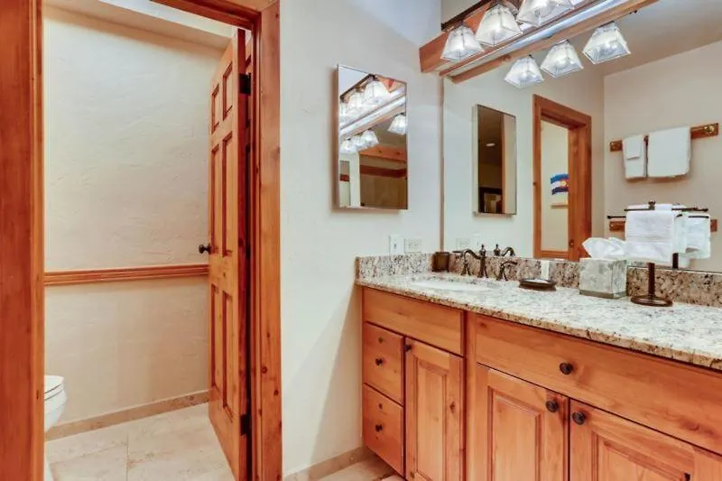 Kiva 234 By East West Hospitality Beaver Creek