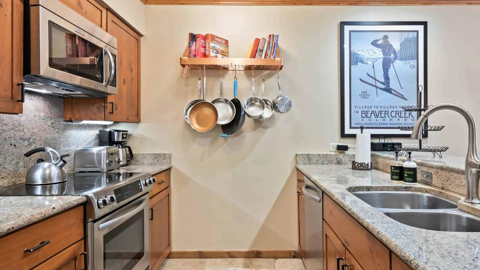 Kiva 235 By East West Hospitality *