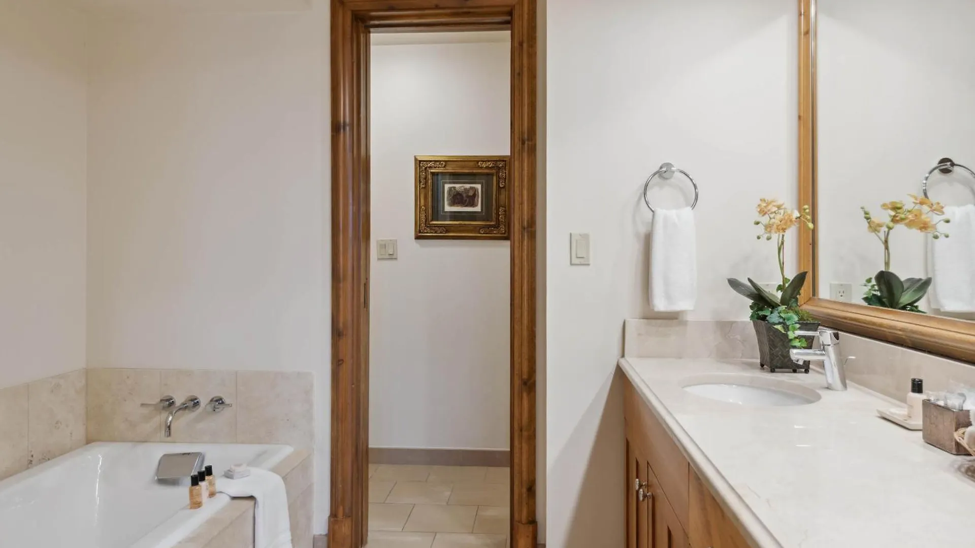Apartment Hyatt 01 By East West Hospitality Beaver Creek
