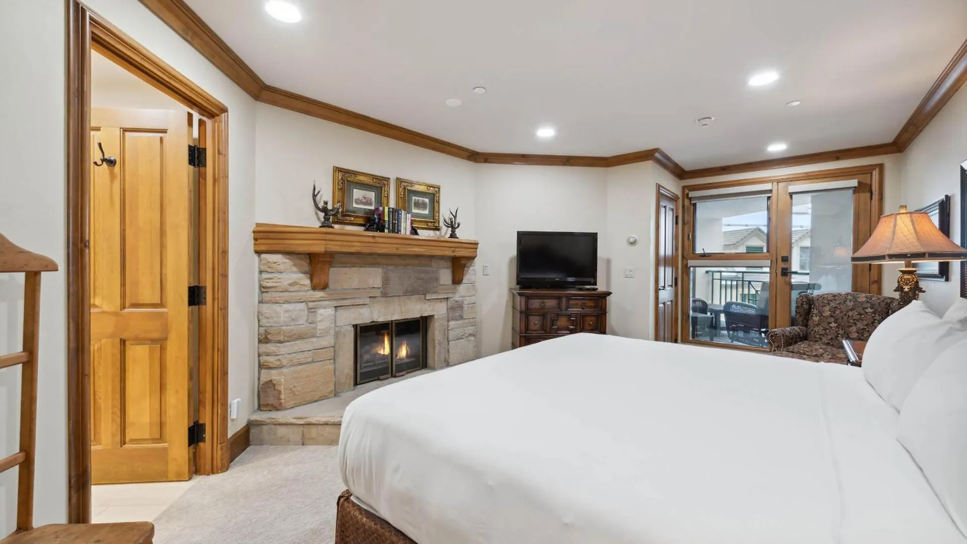Hyatt 01 By East West Hospitality * Beaver Creek