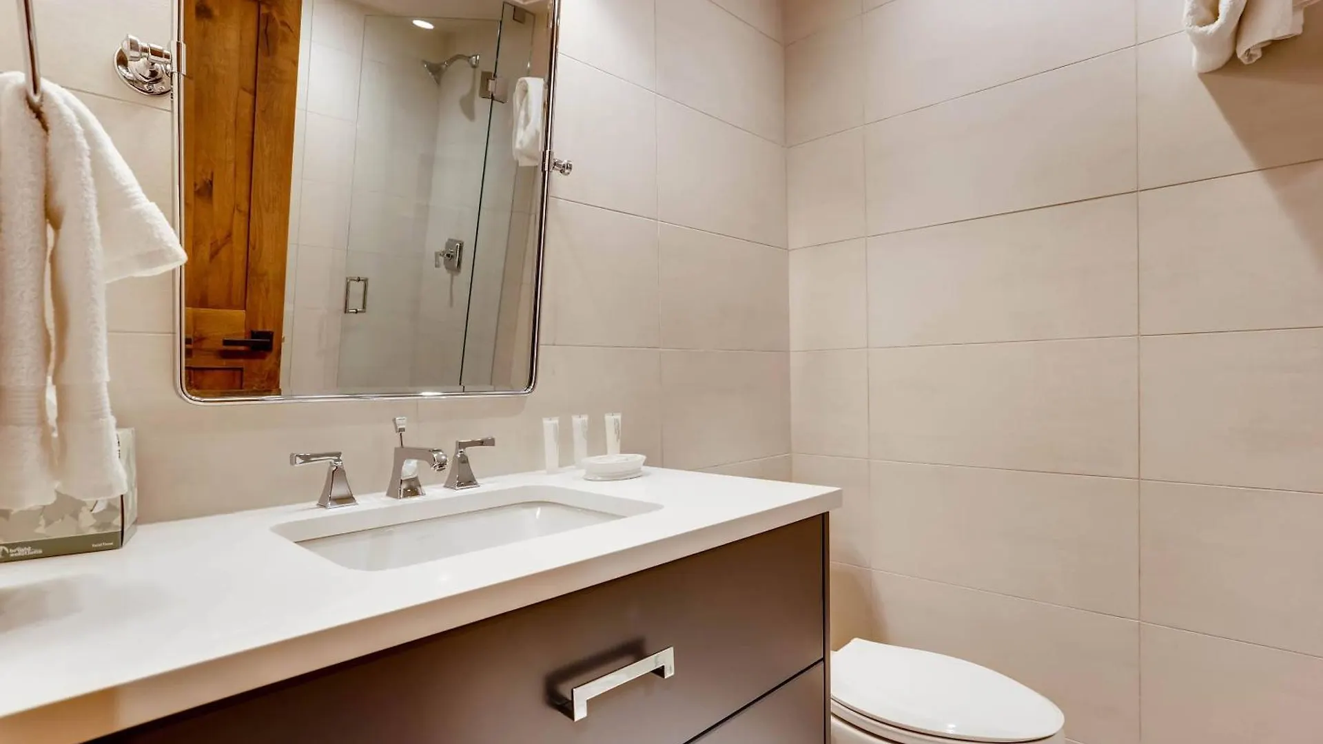 Kiva 126 By East West Hospitality * Beaver Creek