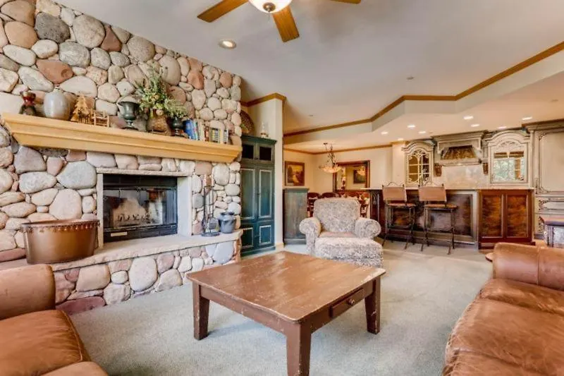 Apartment Highlands Westview 102 By East West Hospitality *
