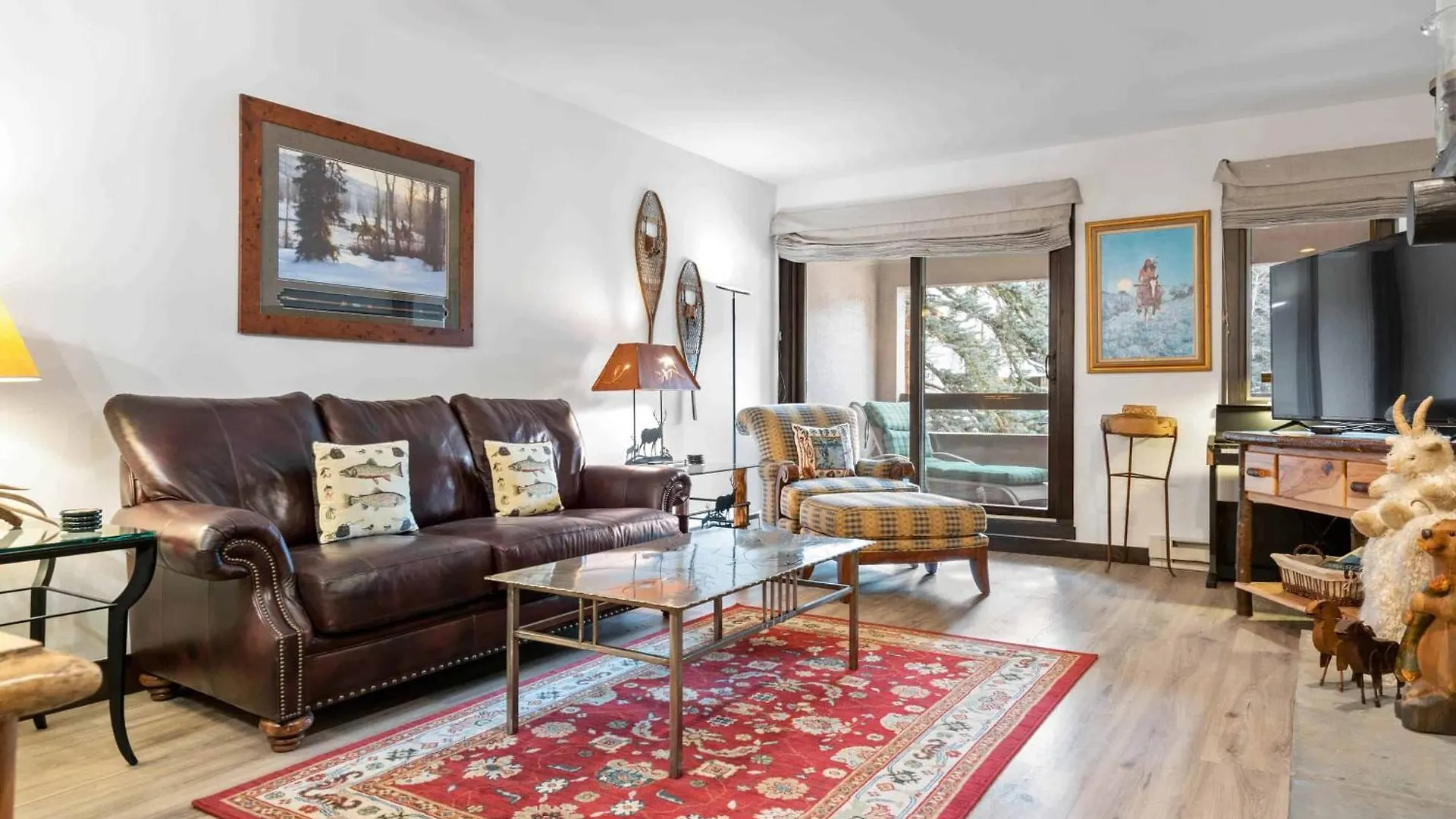 Kiva 227 By East West Hospitality