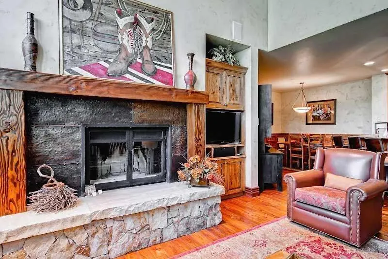Highlands Westview 303 By East West Hospitality *