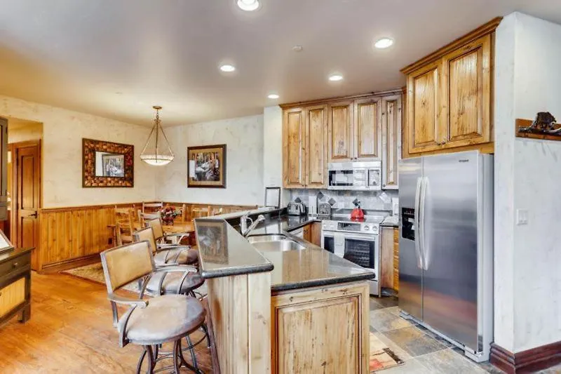 Highlands Westview 303 By East West Hospitality *