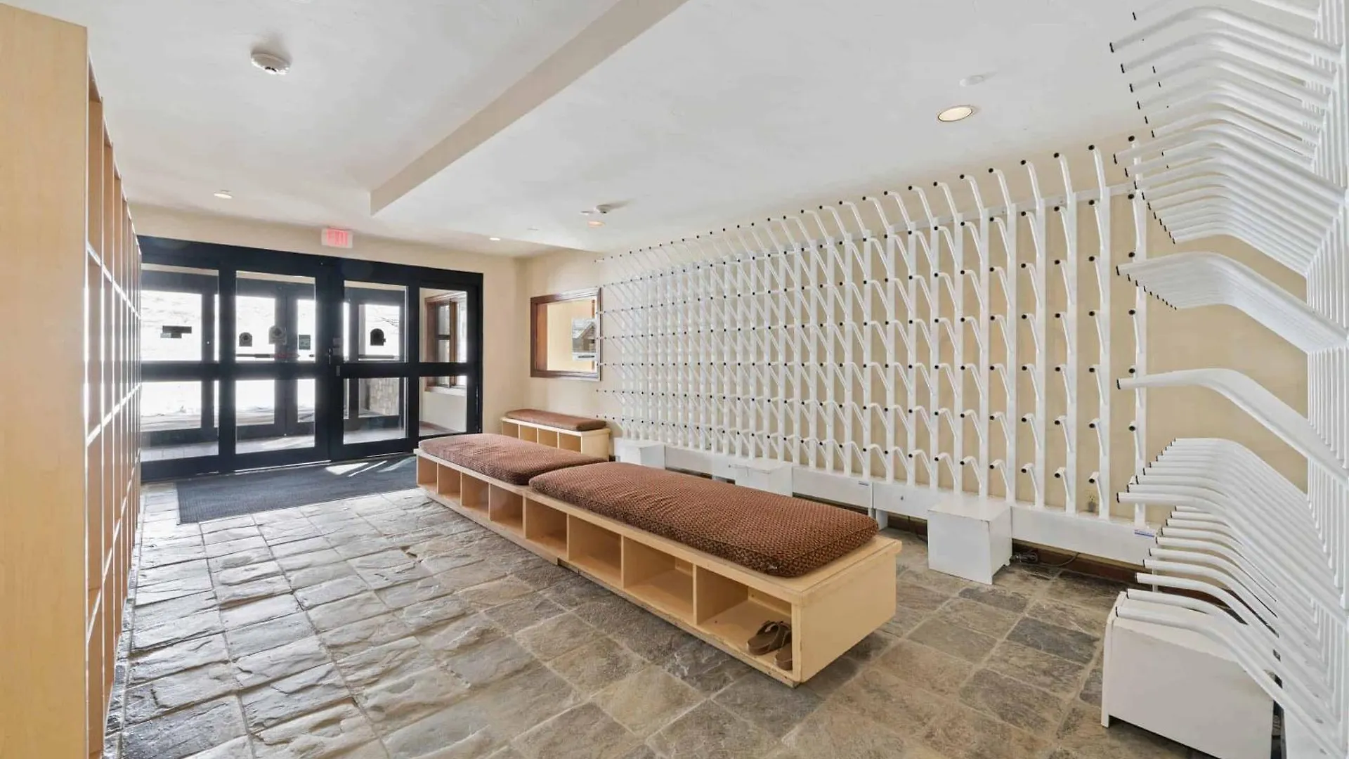 Highlands Westview 303 By East West Hospitality Apartment *