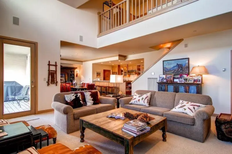 Highlands Slopeside 505 By East West Hospitality *
