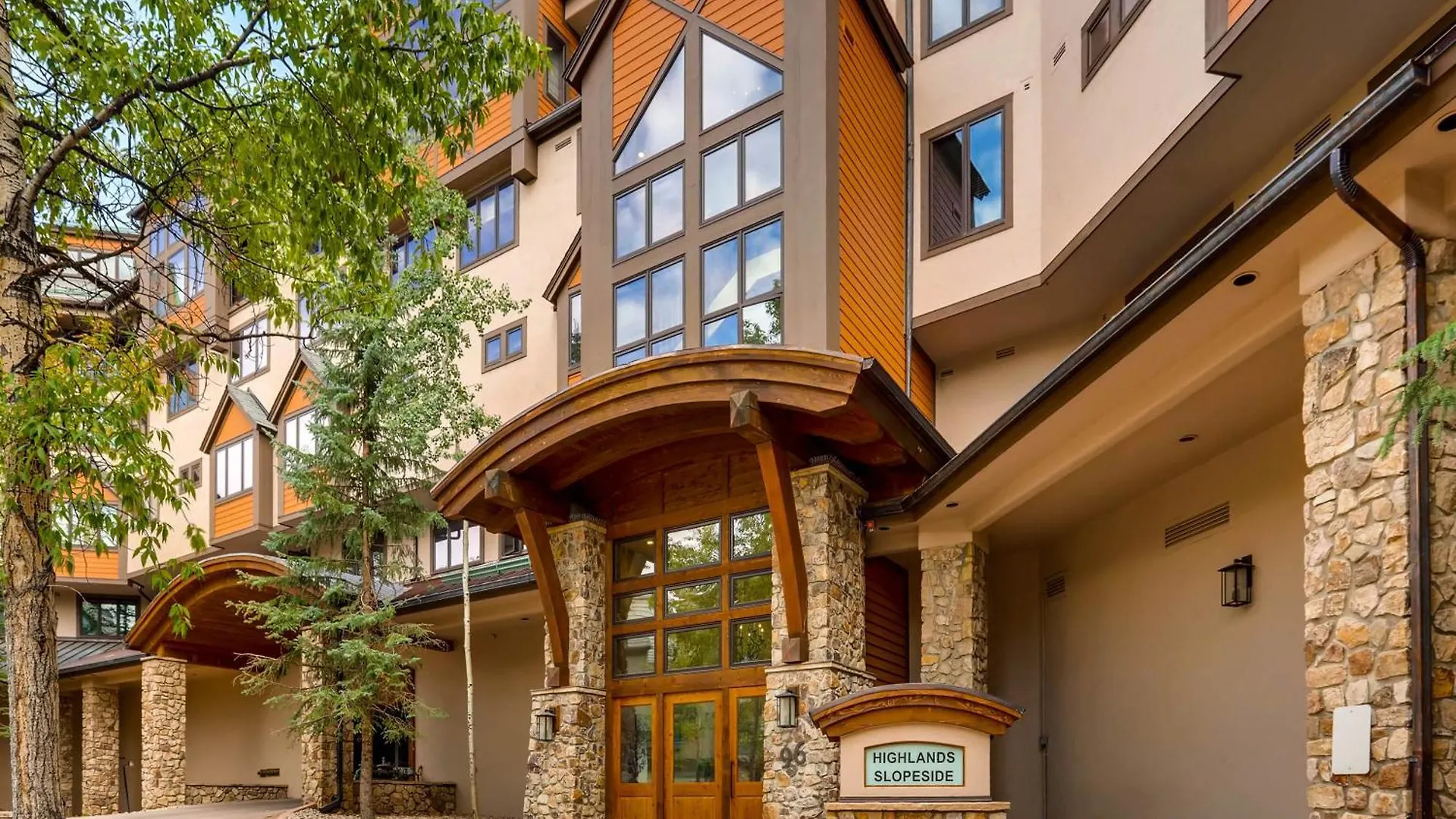 Highlands Slopeside 507 By East West Hospitality Apartment *
