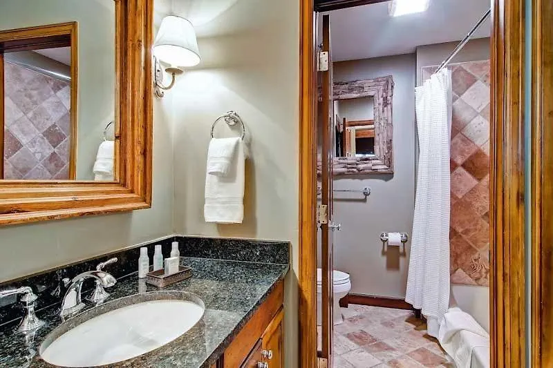 Highlands 405 By East West Hospitality Apartment *