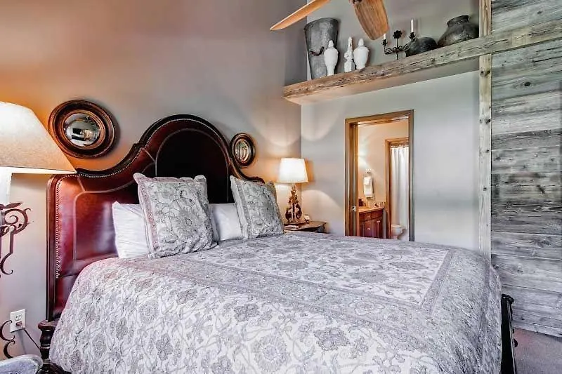 Highlands 405 By East West Hospitality Beaver Creek
