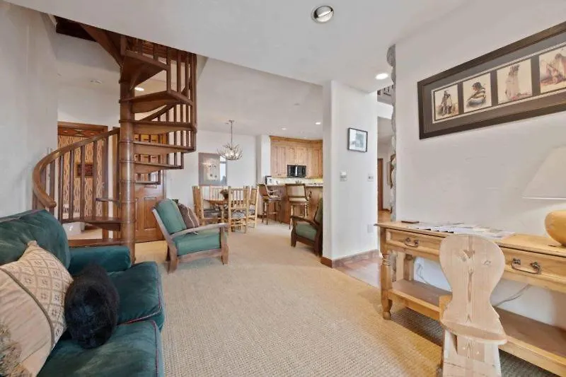 Highlands 401 By East West Hospitality * Beaver Creek