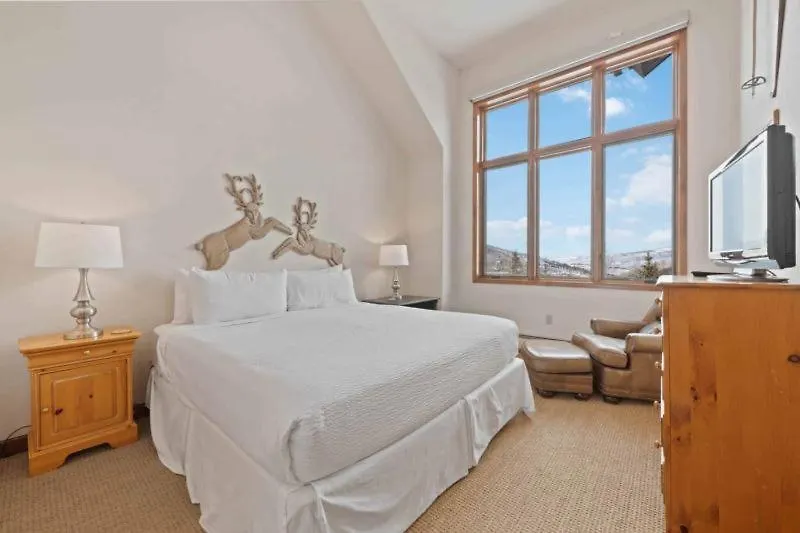 Highlands 401 By East West Hospitality * Beaver Creek
