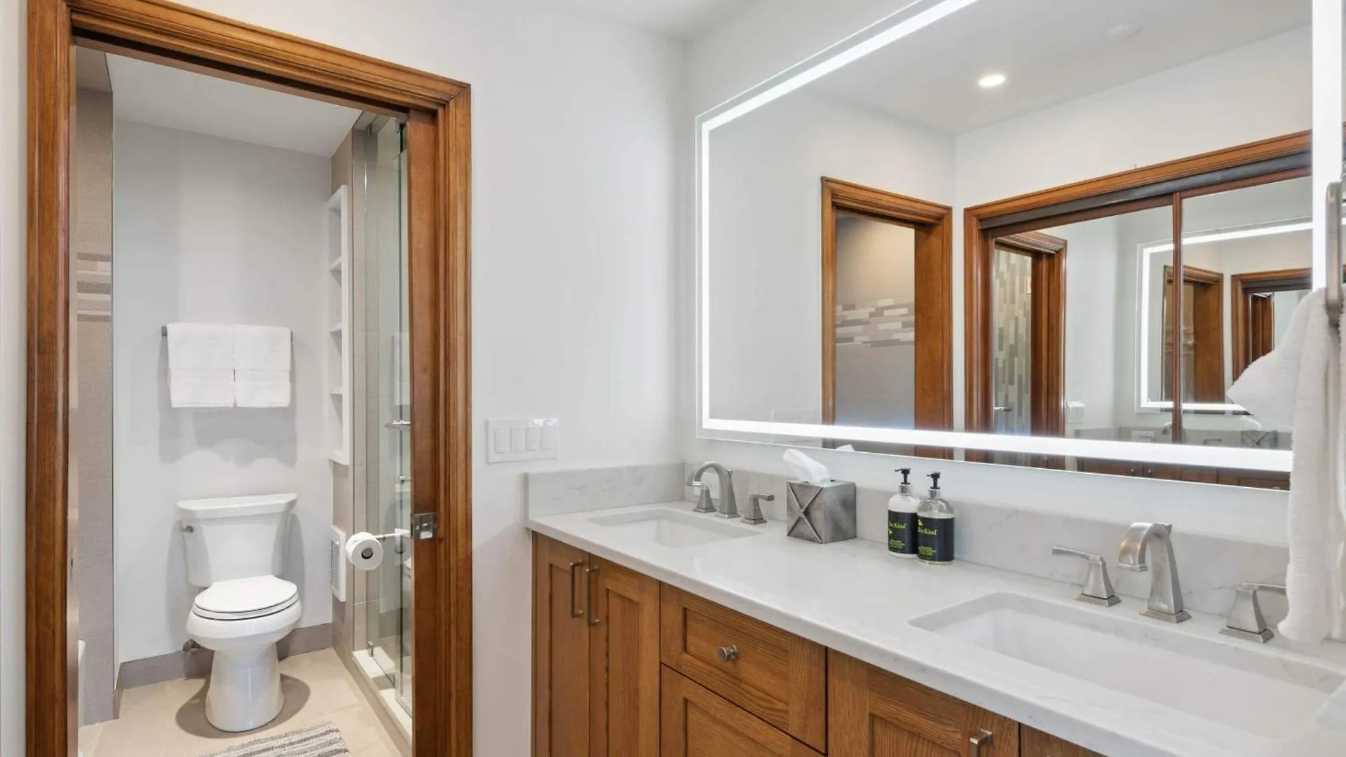 Highlands 303 By East West Hospitality