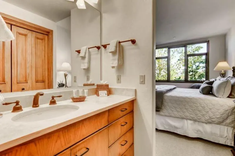 Apartment Highlands 301 By East West Hospitality Beaver Creek