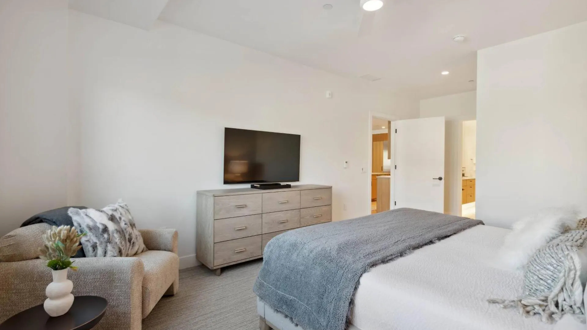 Frontgate 310 By East West Hospitality * Beaver Creek