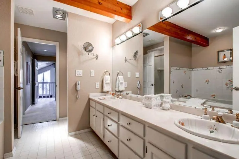 Bachelor Gulch Road 57 By East West Hospitality