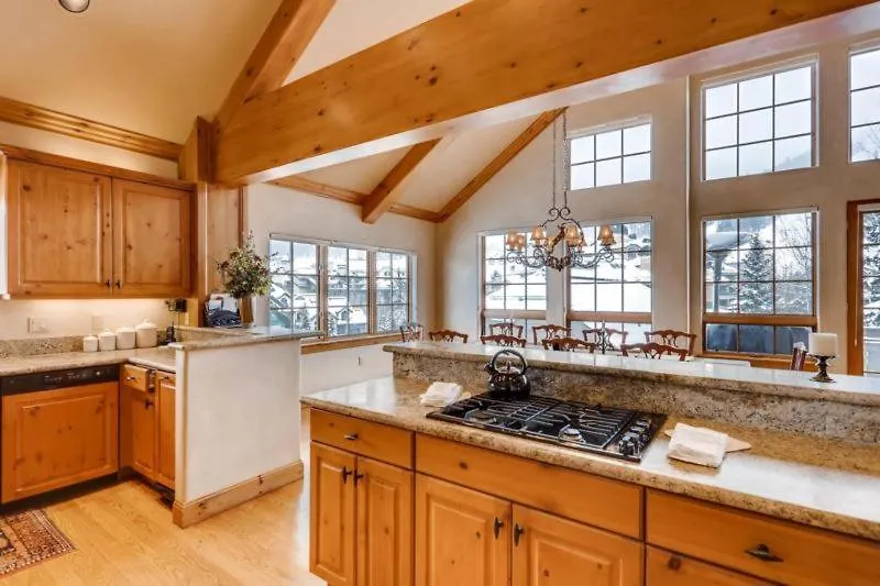 Pinehurst Townhome 03 By East West Hospitality Beaver Creek