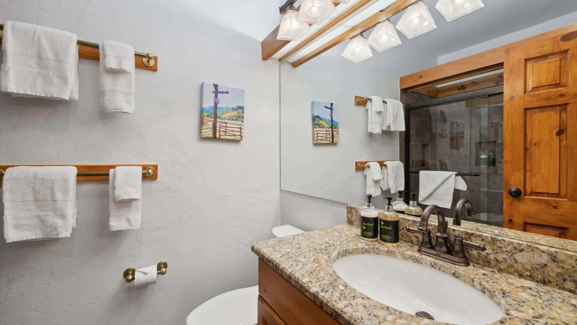 Kiva 234 By East West Hospitality Apartment