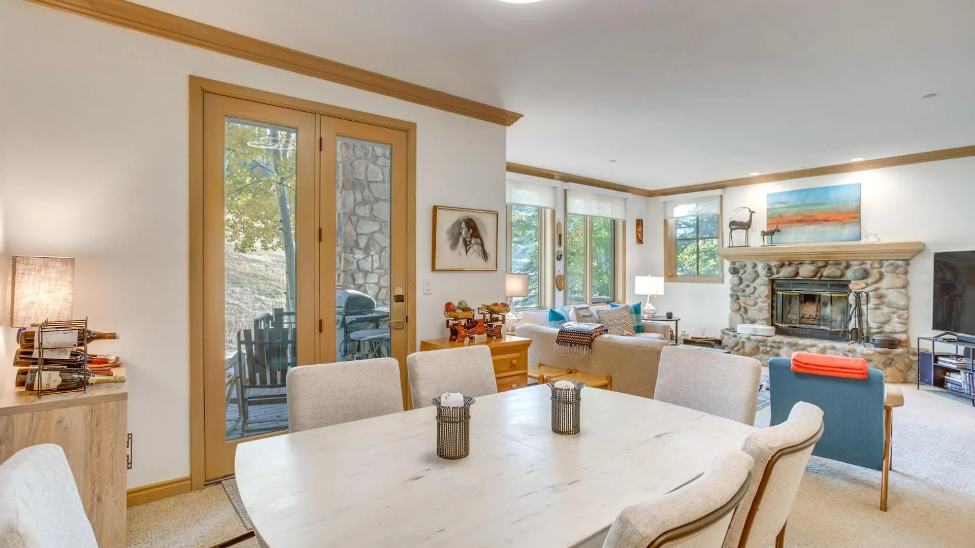 Apartment Luxury True Ski-inandski-out Apartment! *
