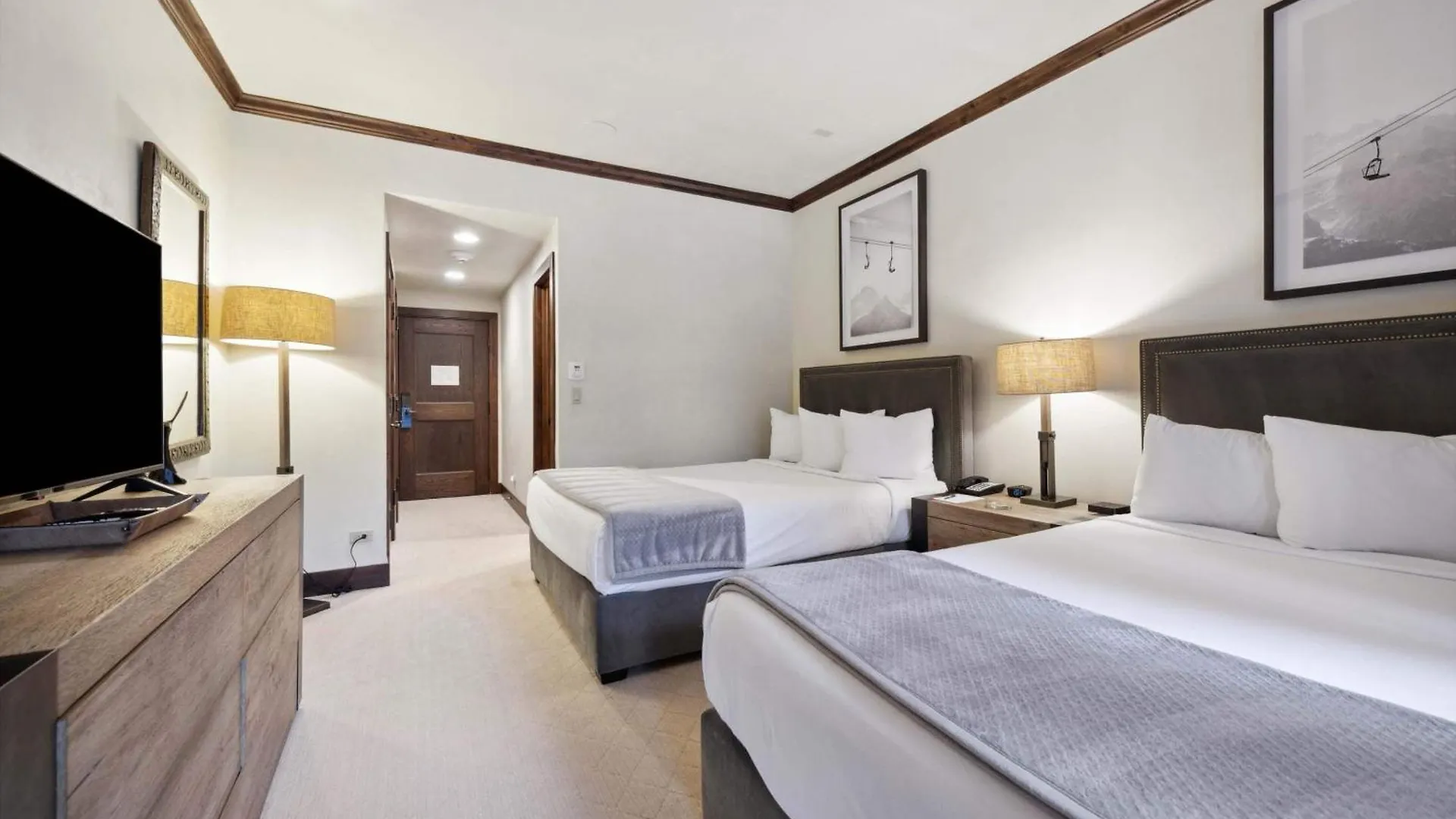 The Charter At E110 Apartment Beaver Creek