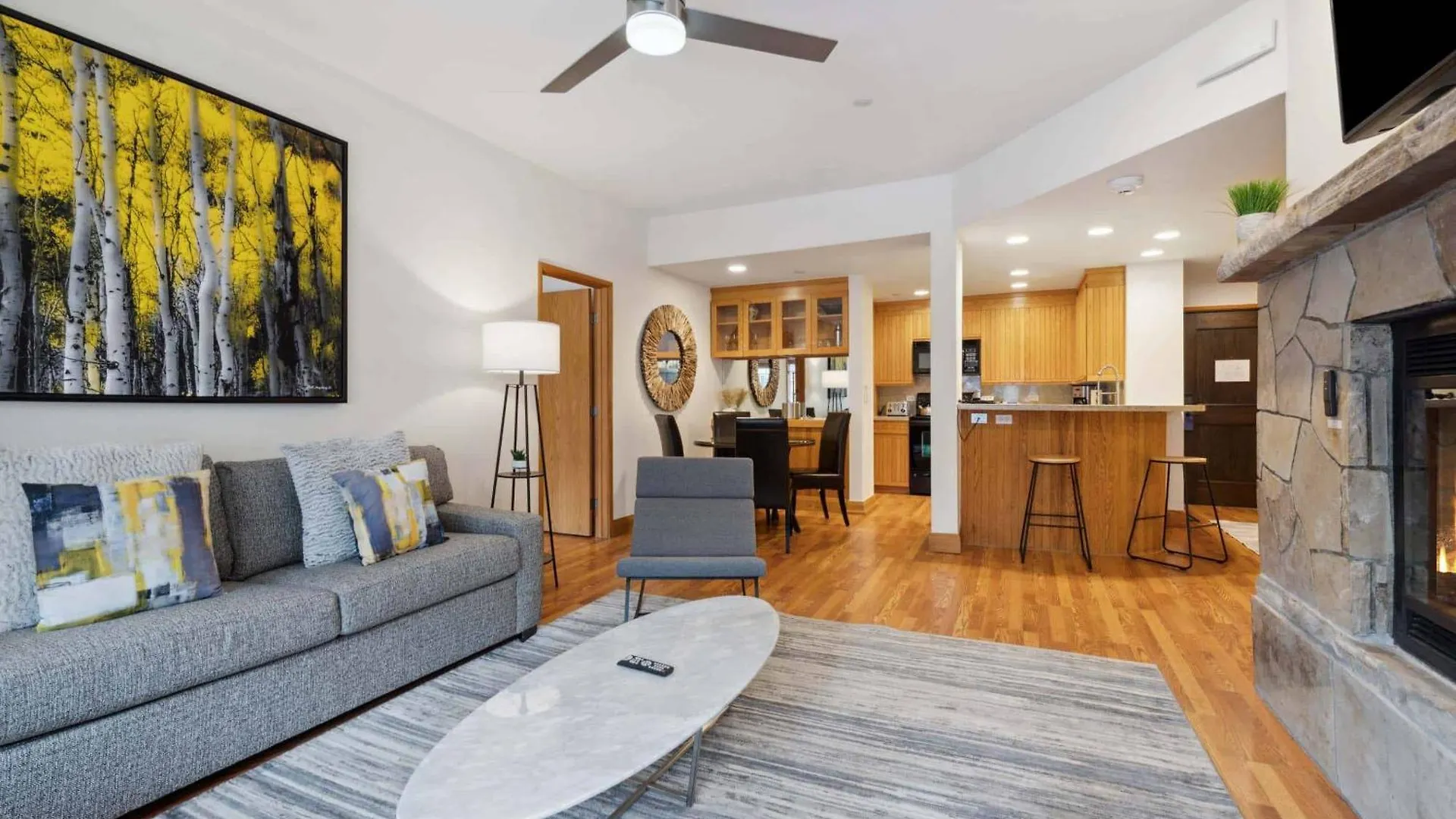 The Charter At E250 Apartment Beaver Creek