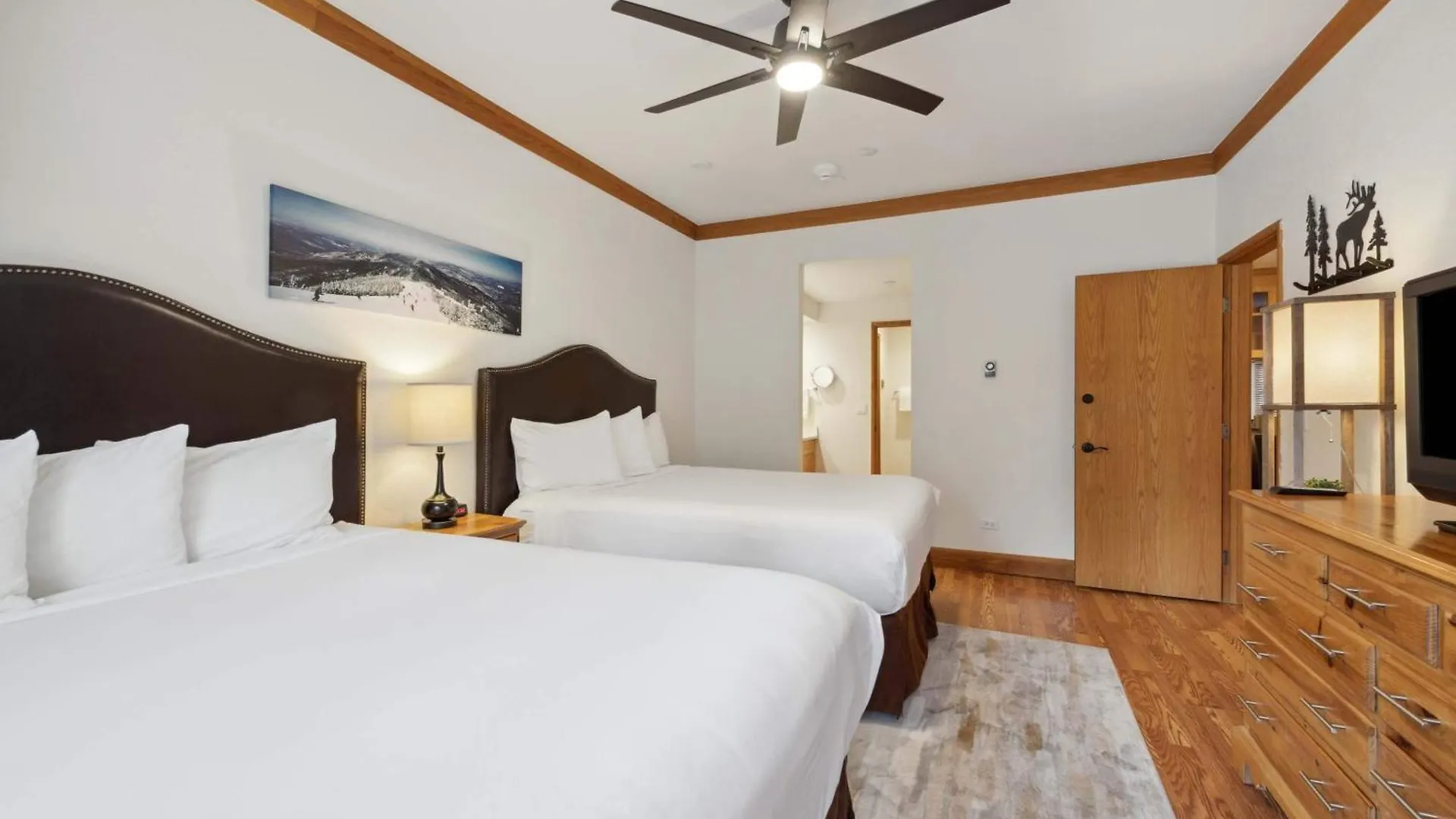 Apartment The Charter At E250 Beaver Creek