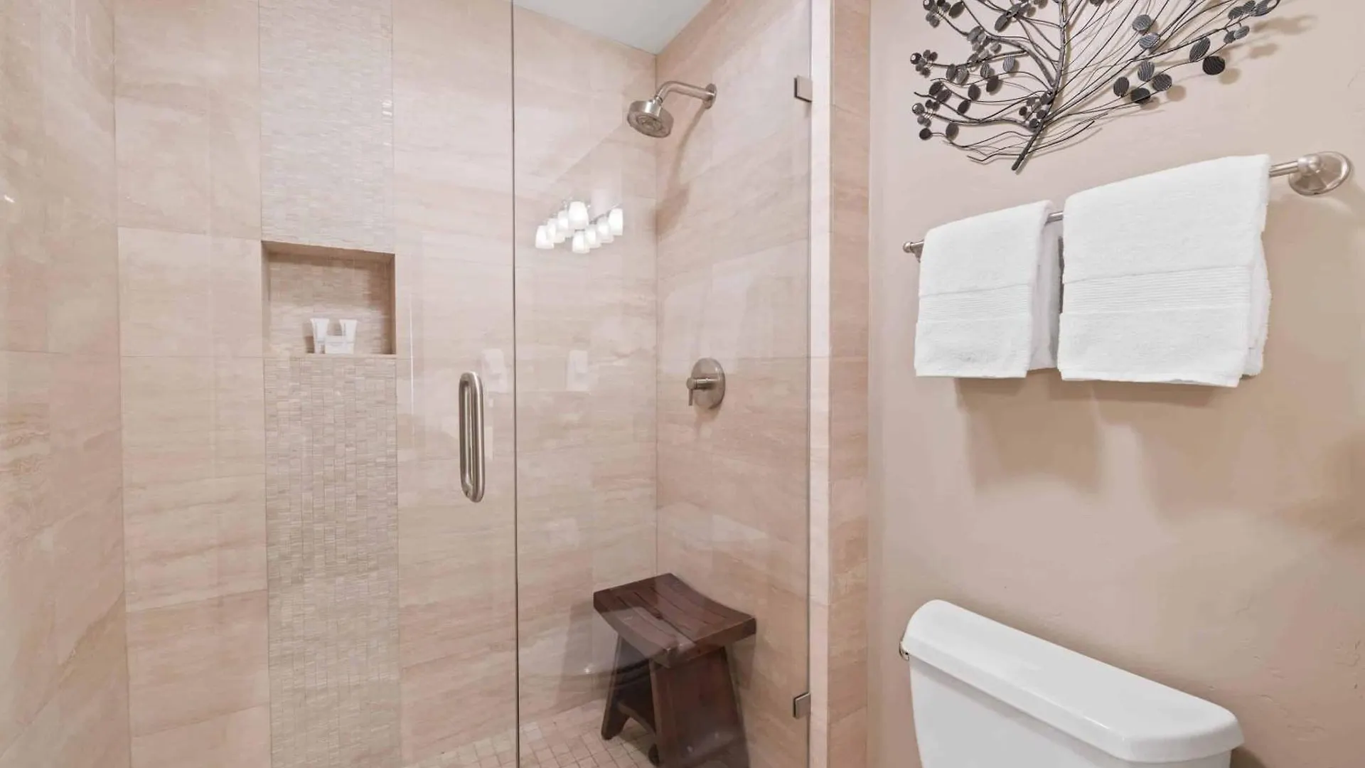 Apartment Highlands 300 By East West Hospitality