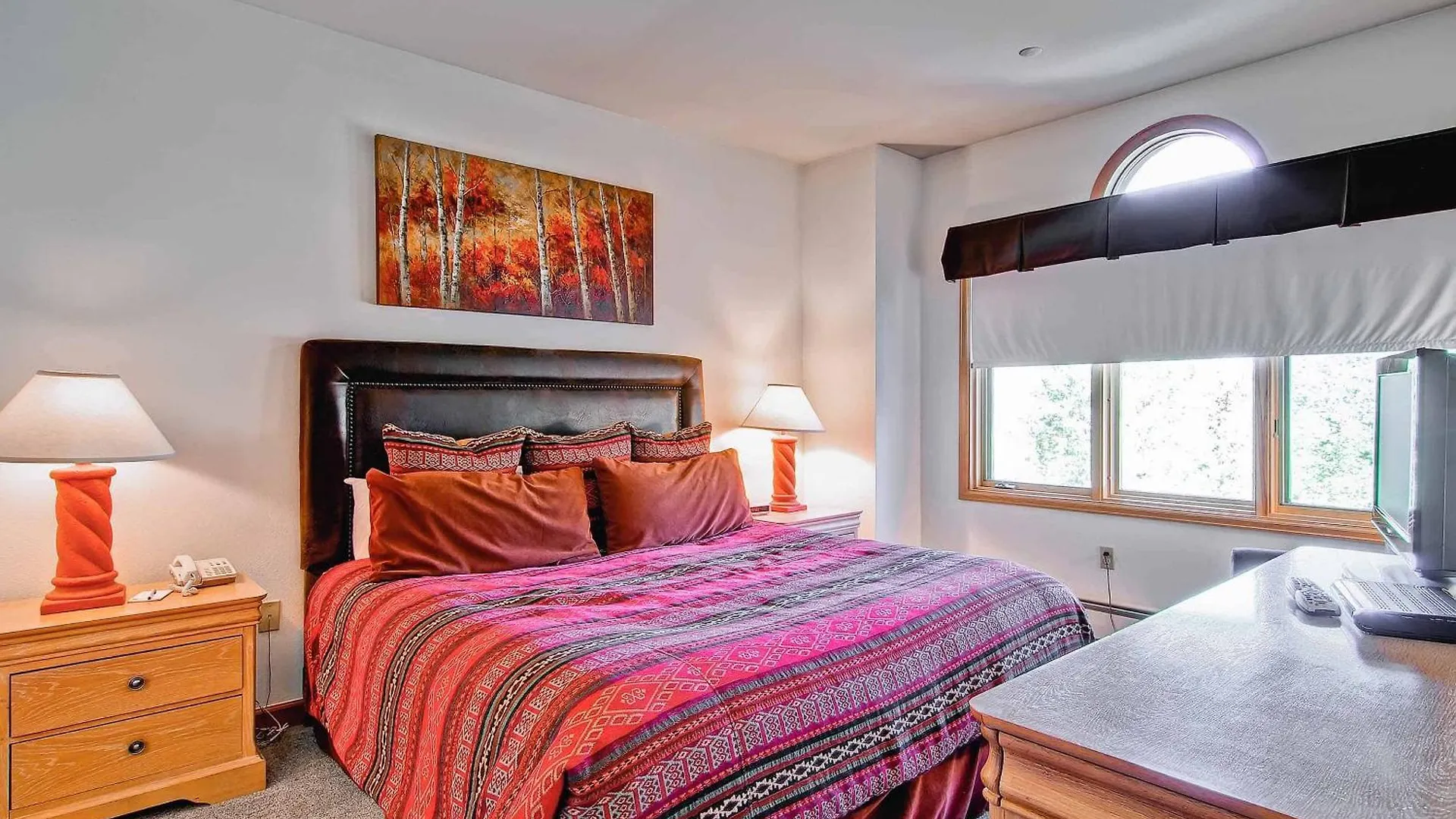 Highlands 201 By East West Hospitality