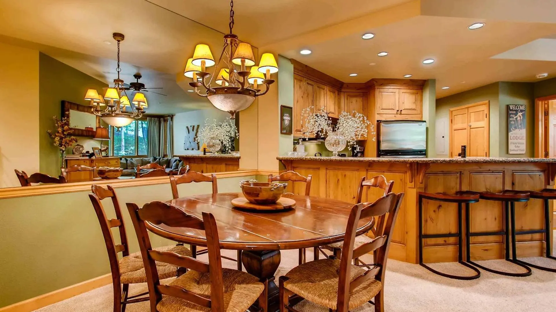 Highlands 106 By East West Hospitality Apartment