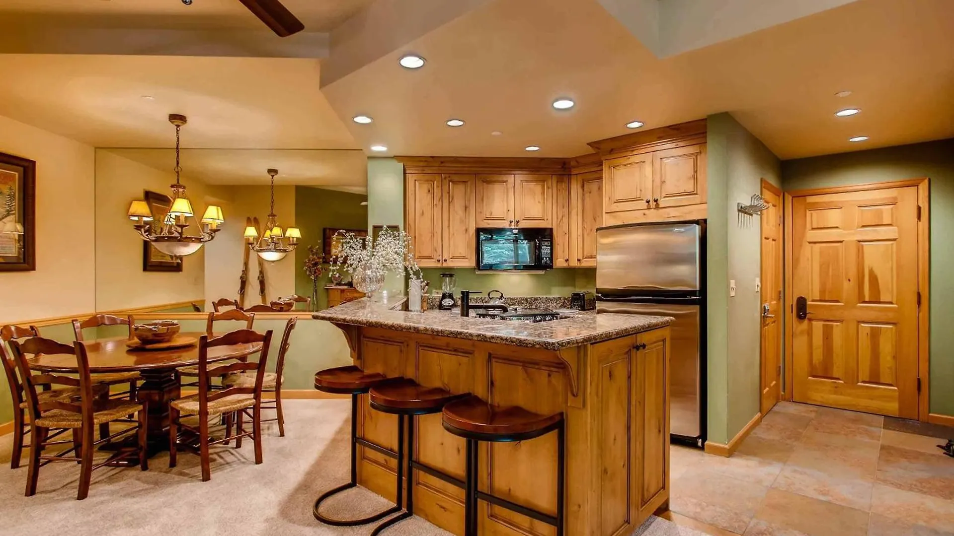 Highlands 106 By East West Hospitality Apartment *