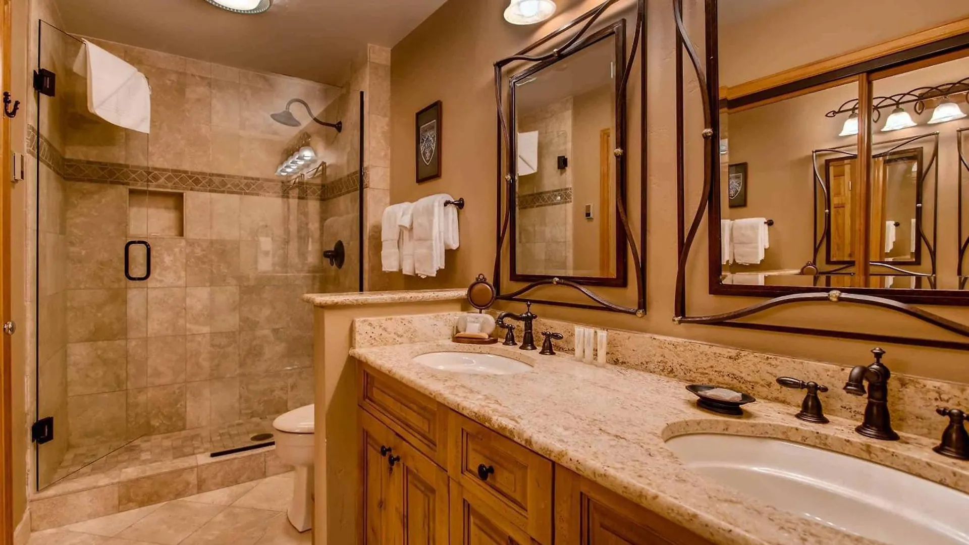 Apartment Highlands 106 By East West Hospitality *