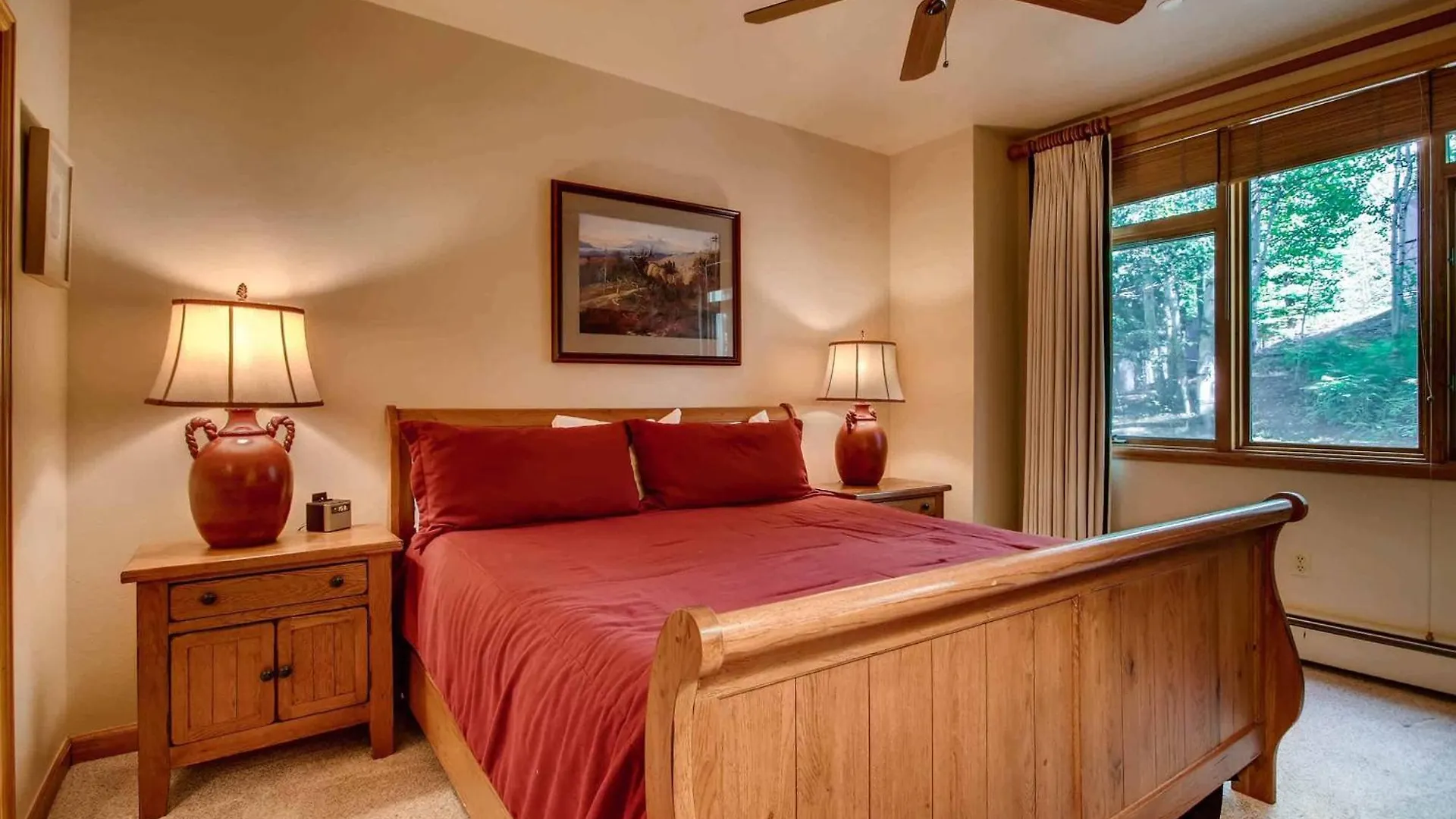 Highlands 106 By East West Hospitality *