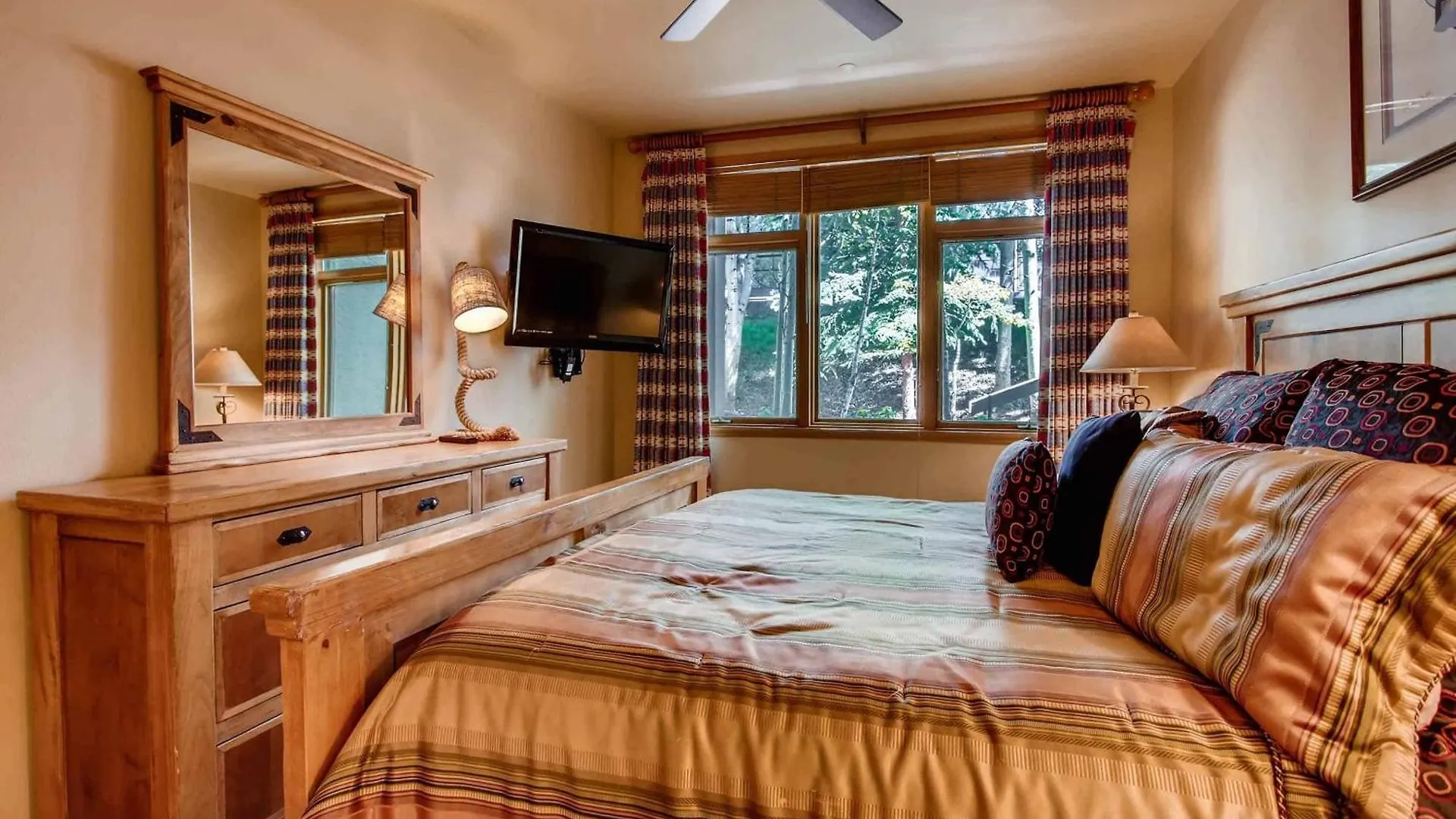 Apartment Highlands 106 By East West Hospitality *