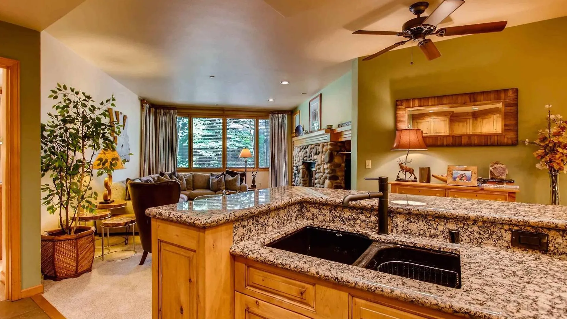 Highlands 106 By East West Hospitality Apartment Beaver Creek