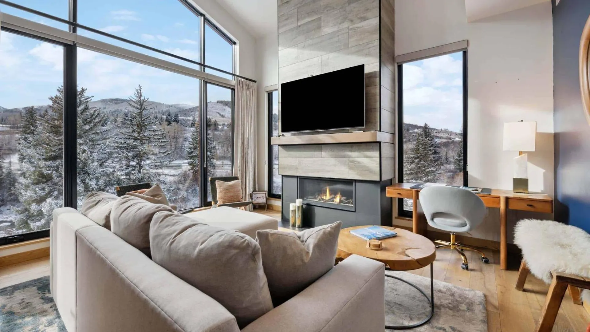 Apartment Riverfront 308 By East West Hospitality