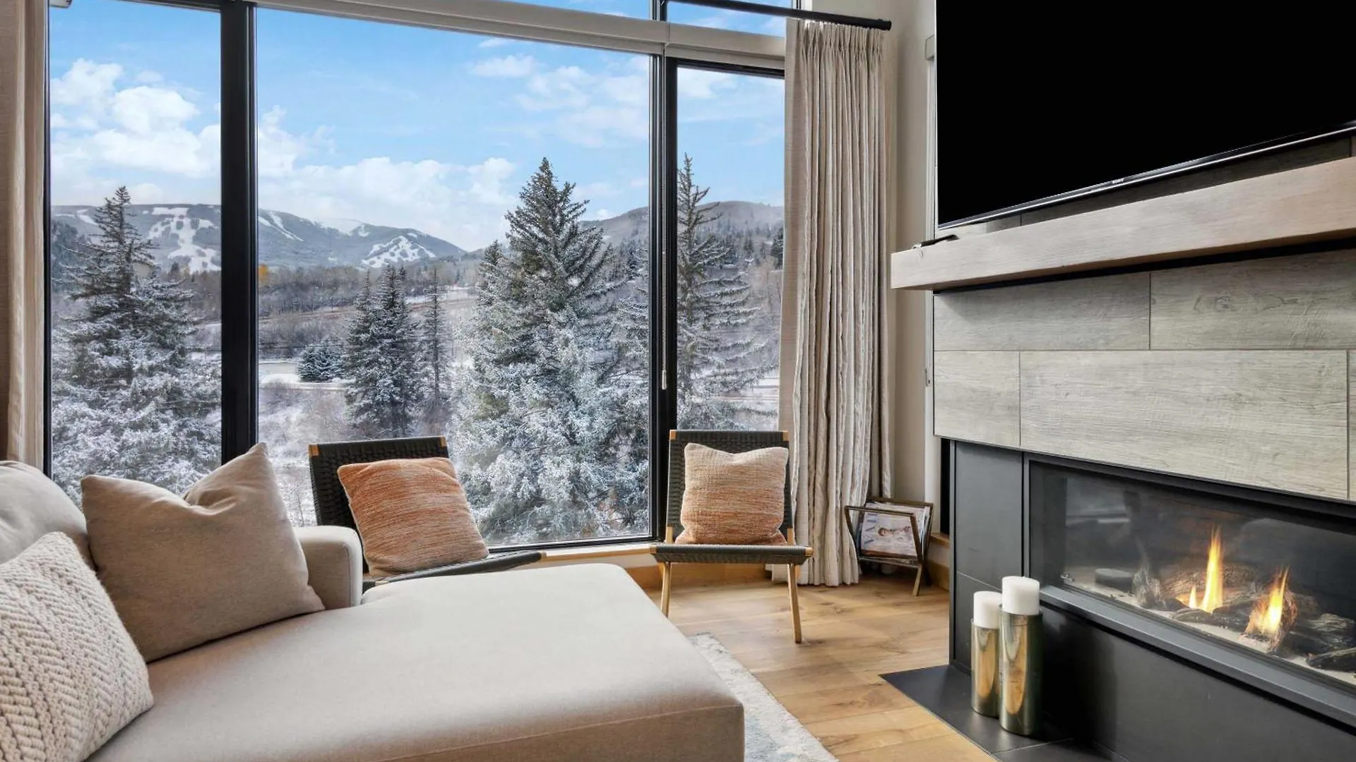 Riverfront 308 By East West Hospitality Apartment