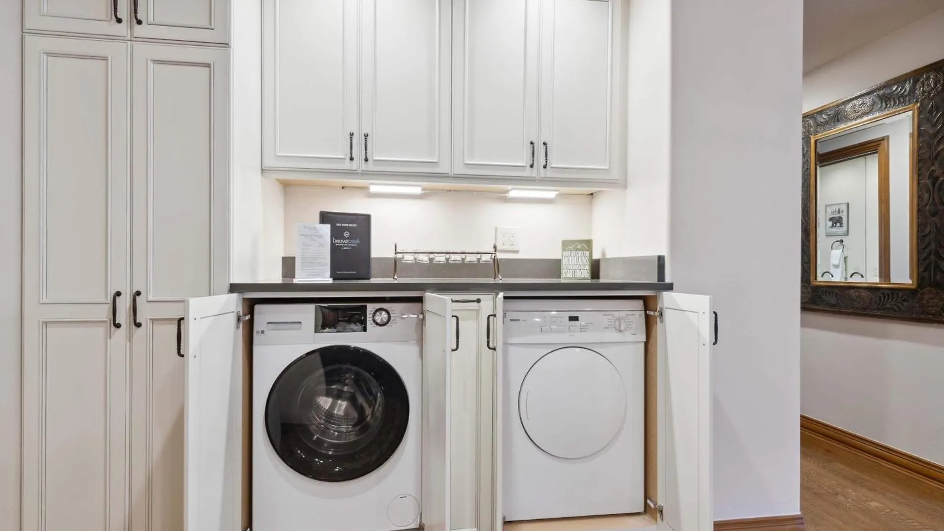 Oxford Court 305 By East West Hospitality Apartment