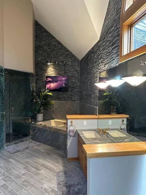 Holiday home 5 Bed With Loft 6ba In And Out Amazing Views Beaver Creek