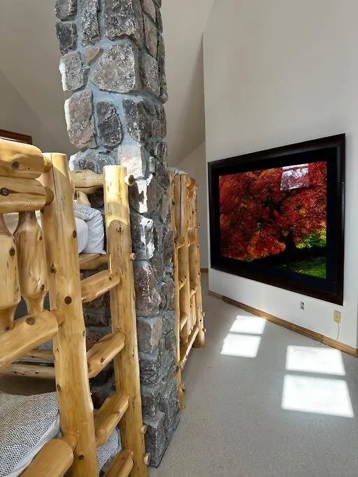 5 Bed With Loft 6ba In And Out Amazing Views